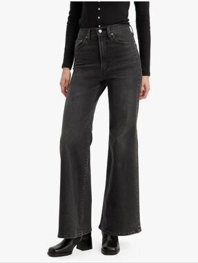 Levi's Women's Ribcage Bell Bottom Jeans - 26x30